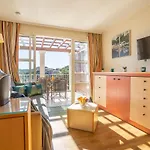L'esquinade - J4 332 By Interhome Lejlighed Saint-Raphaël
