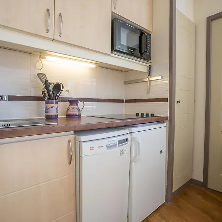 Appartement L'esquinade - J4 332 By Interhome *