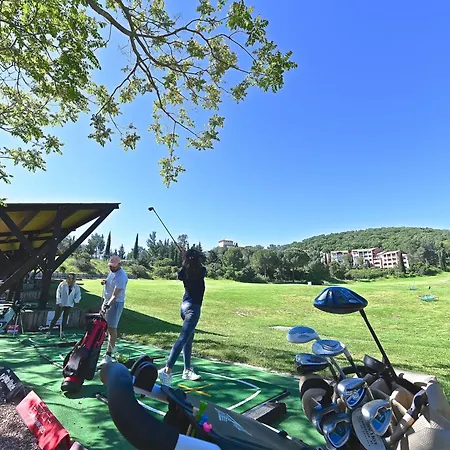 L'esquinade - J4 332 By Interhome *