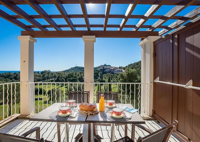 L'esquinade - J4 332 By Interhome Apartment