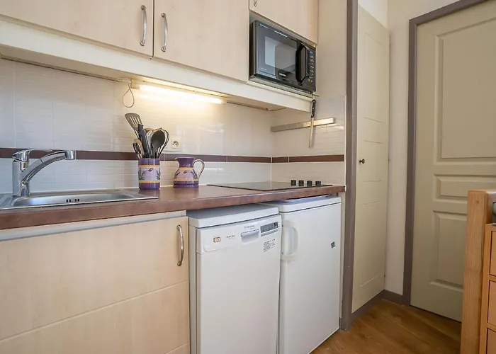 Apartment L'esquinade - J4 332 By Interhome *